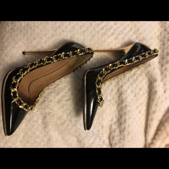 Stilettos - Picture 3 of 3